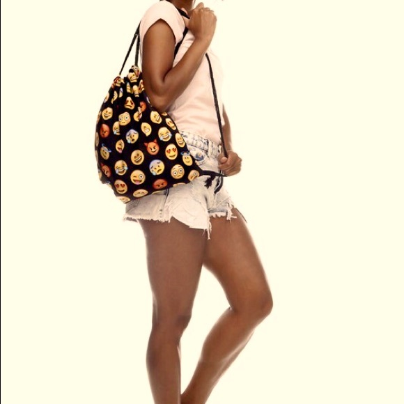 𝗨𝗻𝗶𝘀𝗲𝘅 Emoji Drawstring Backpack - Picture 2 of 4
